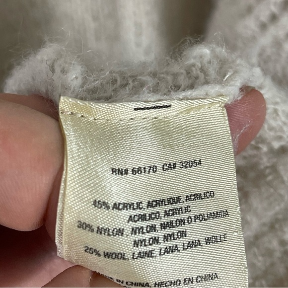 Anthropologie Cream Sleeveless Cardigan - Picture 8 of 9